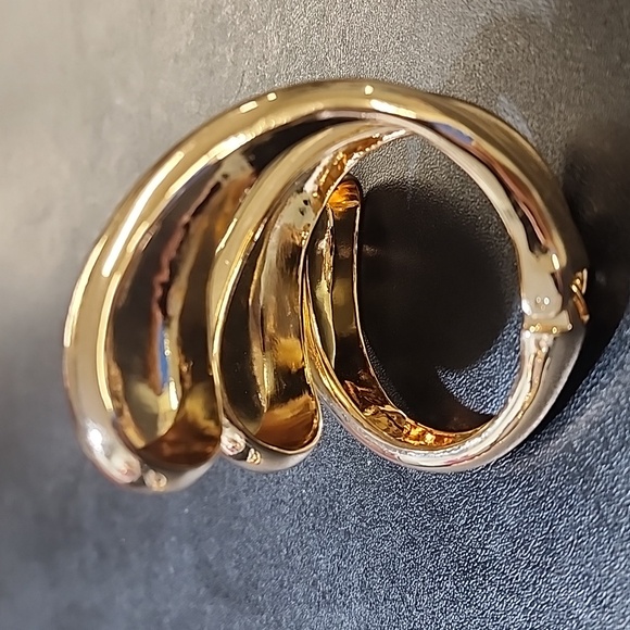 ZARA Large Rigid Triple Bracelet - Picture 9 of 14